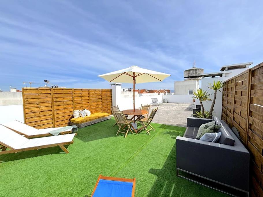 Nazare Boutique W Sea View And Private Rooftop Terace Bagian luar foto